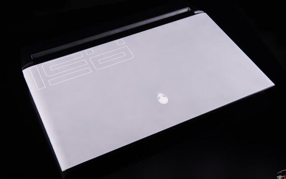 游戲本的工業(yè)設(shè)計，公司旗艦-ALIENWARE AREA-51M評測